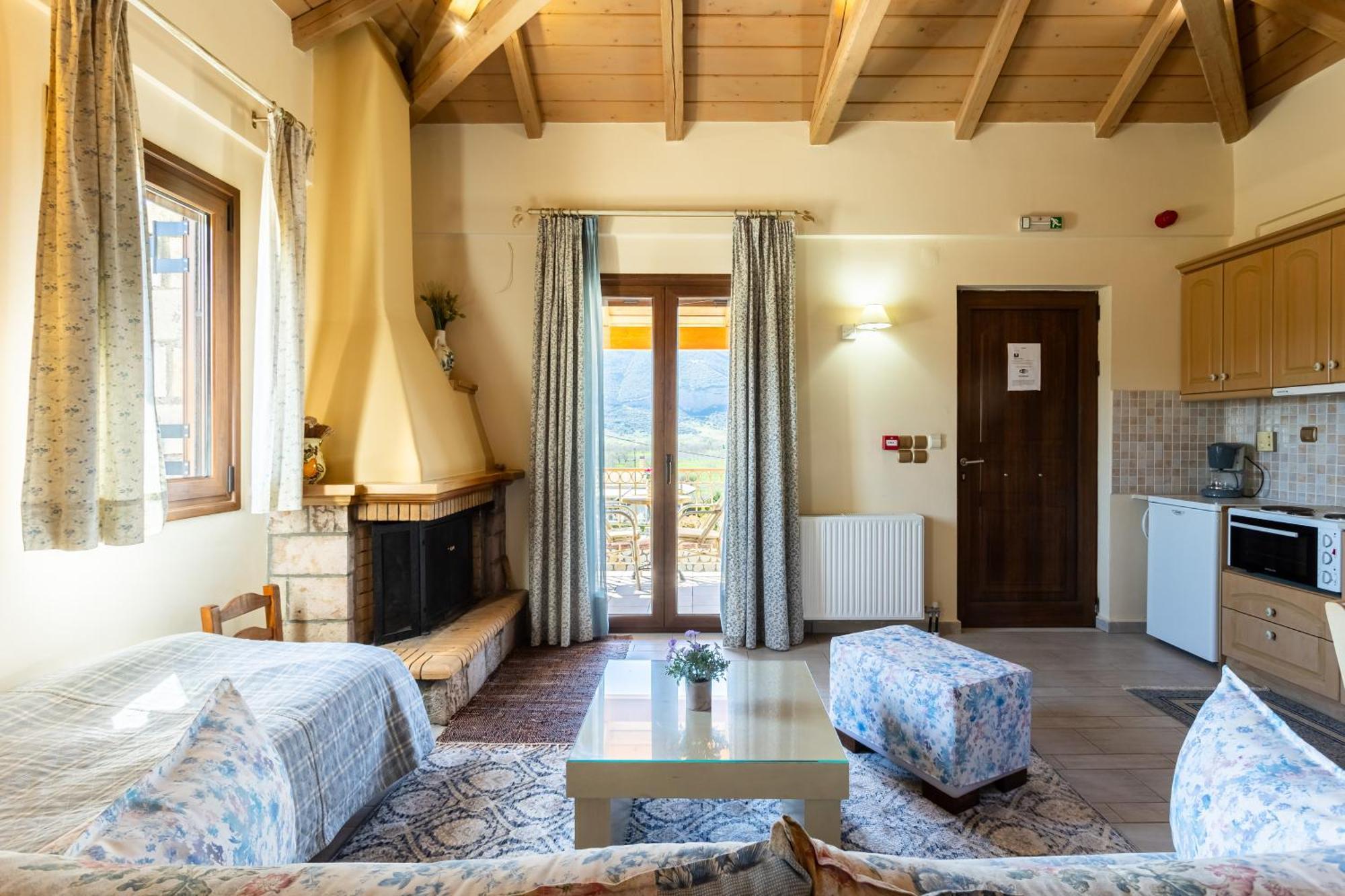 Pleiades Studios All Season Gems - Korinthos Stone Retreats Kalianoi Ngoại thất bức ảnh